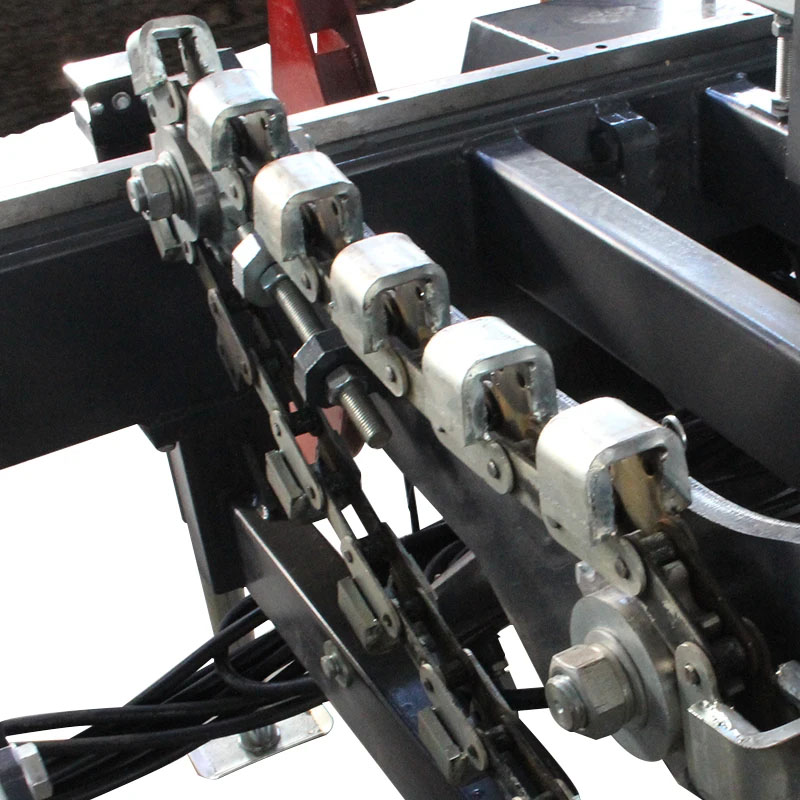 منشار هيدروليكي كبير